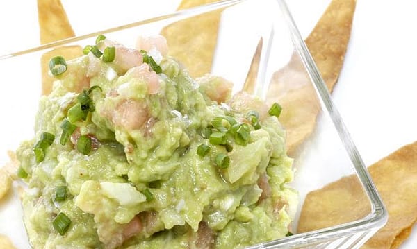 Nachos con guacamole